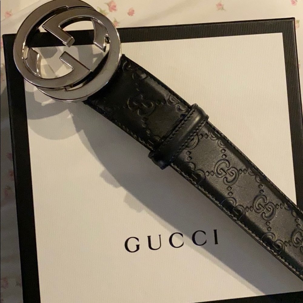 Black gucci belt